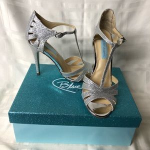 Betsey Johnson Pumps- Silver, Size 8